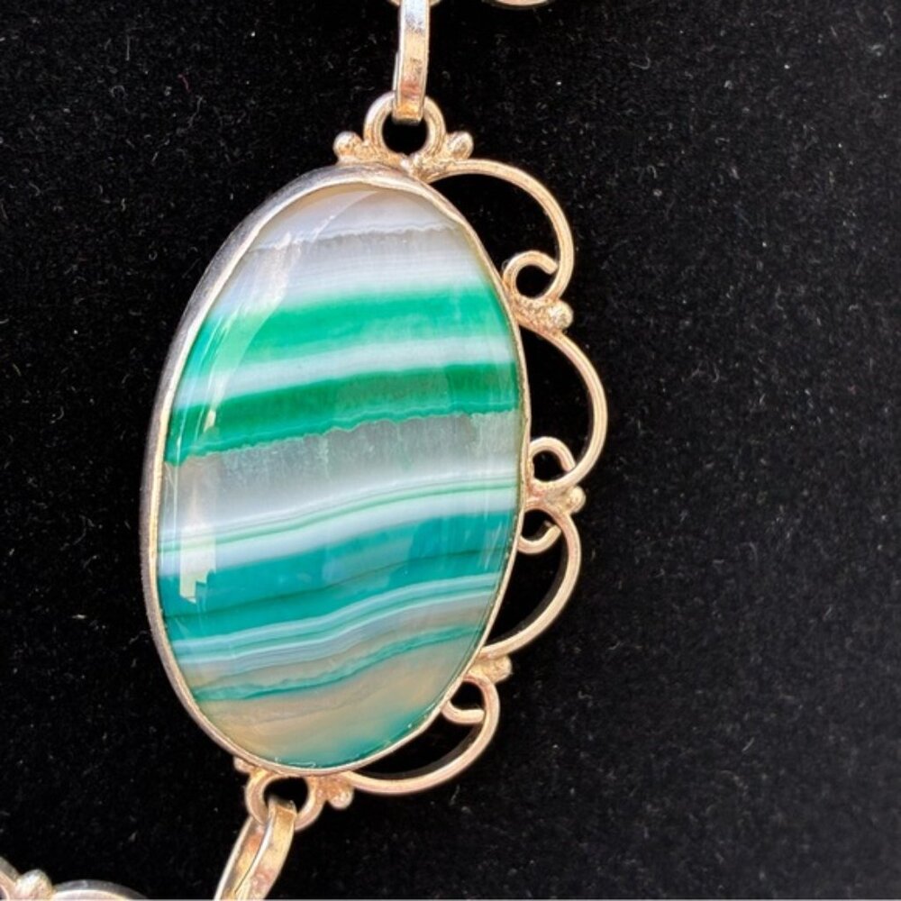 Green Botswana Agate Gemstone Hand Crafted Necklace - Picture 4 of 10